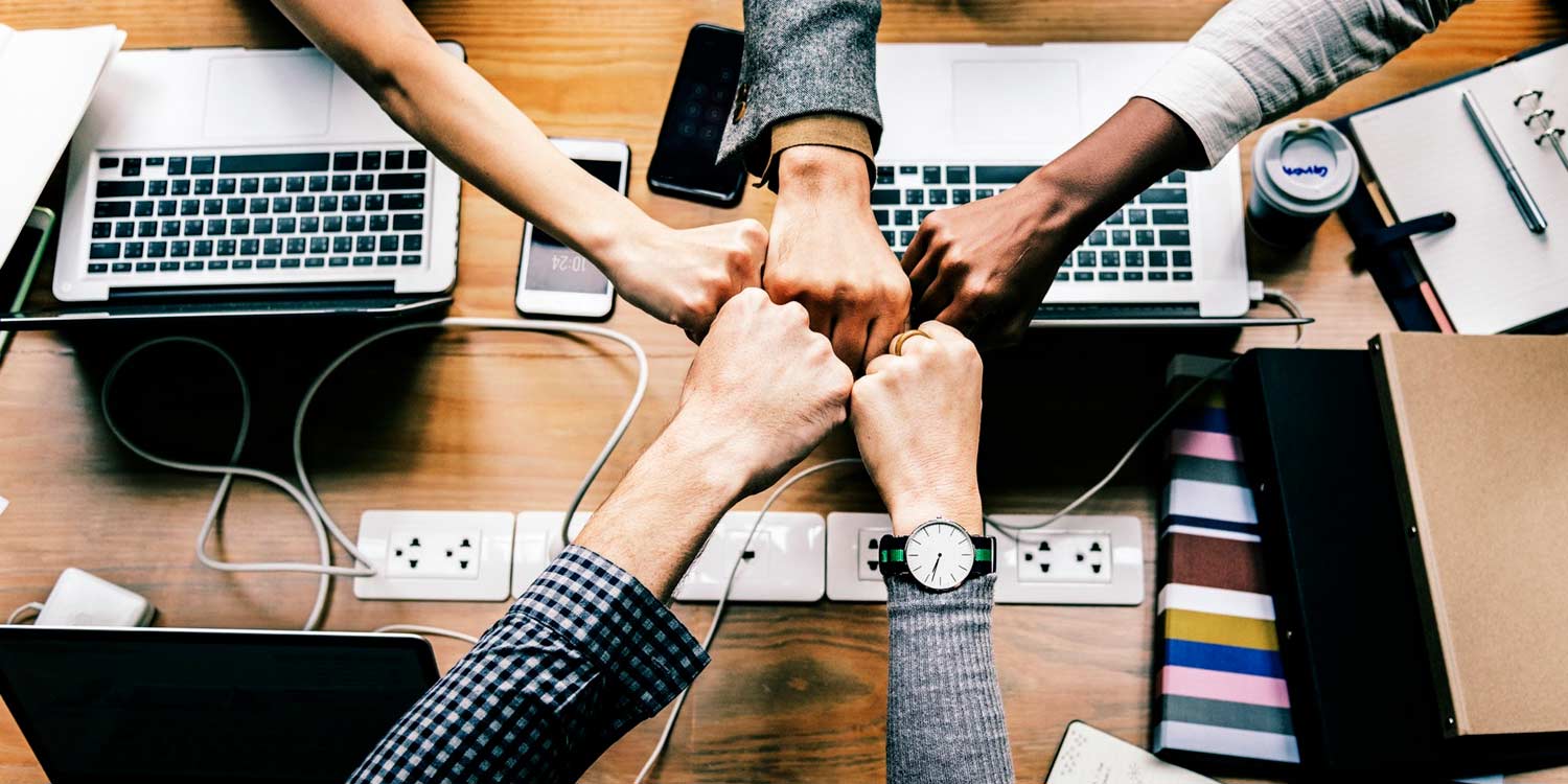 تعهد و مسئولیت پذیری